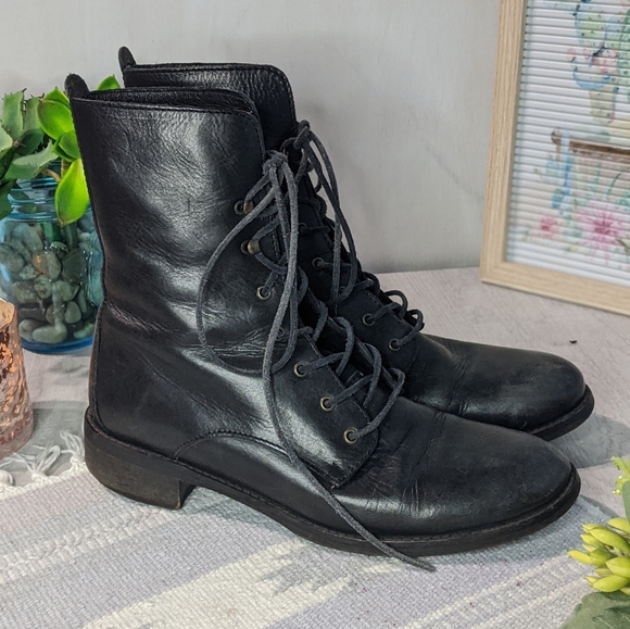Madewell Shoes - Madewell Black Leather Lace Up Combat Boots 8.5